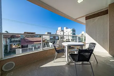 A planta de 166 - Lindo apartamento na praia de Canto Grande