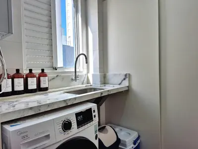 A cozinha ou kitchenette de Estilo Tok&Stok 3 Quartos Churrasqueira |CURTA195