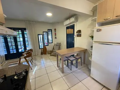 A planta de Casa de Praia em Mariscal com amplo Quintal