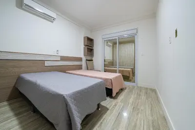 A planta de 061 - Apartamento 2 dormitórios em Bombas