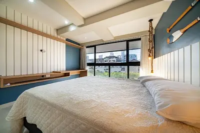 A planta de 167 - Apartamento duplex 2 suítes em Canto Grande.