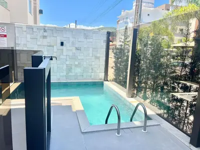 A piscina em ou perto de Perfeito! Apto a 200m do Mar! BI08I
