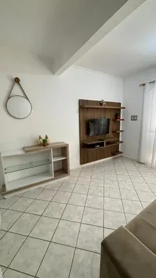 A planta de Apto em condomínio no centro de Bombinhas, próximo da praia