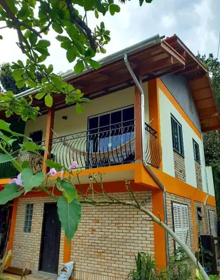 O edifício onde o apartamento está situado