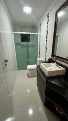 Uma casa de banho em Residencial Cordeiro