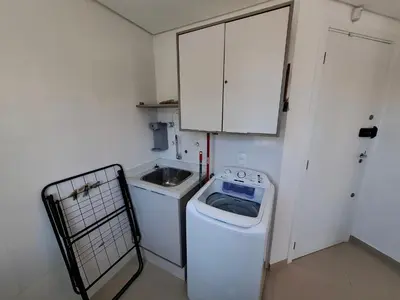 A planta de Confortável apto em Perequê com 2 vagas garagem