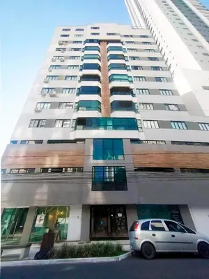 O edifício onde o quarto em acomodação particular está situado