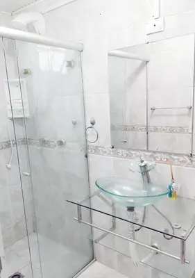 Uma casa de banho em Suíte Aconchegante Balneário Camboriú próximo Praia