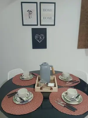 Comodidades para chá e café em Linda Casa no Sossego da Praia