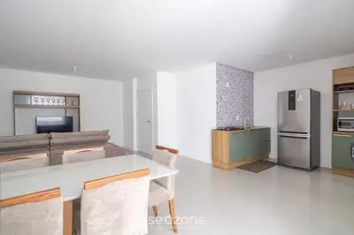 A cozinha ou kitchenette de Apto 2Q c/ churrasq. 500m da Meia Praia ROT1001