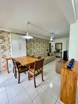 A planta de APARTAMENTO à 100 m do mar (1 min a pé)