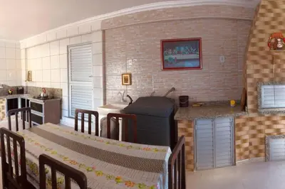 A cozinha ou kitchenette de Casa mirante com piscina em Governador Celso Ramos