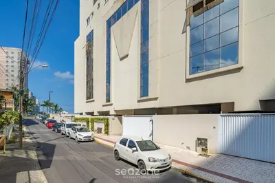 A vizinhança circundante ou próxima do apartamento