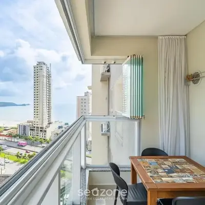 Apto c/ varanda e churrasq. 400m praia DBR0805