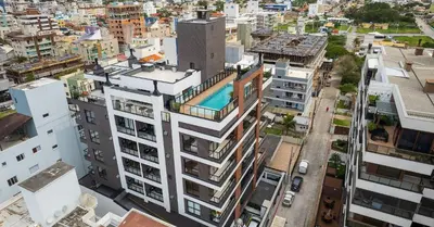 Uma vista geral de Bombas ou a vista da cidade a partir do apartamento