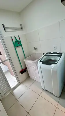 Uma cama ou camas num quarto em Condomínio Vista Atlântico - Apartamento Novo - Próximo à Praia - Vista Mar - Área de Lazer