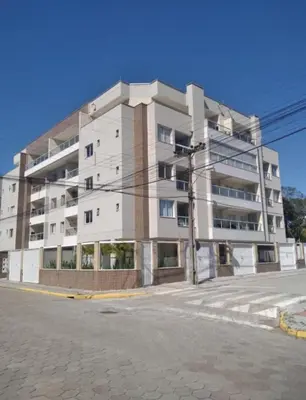 O edifício onde o apartamento está situado