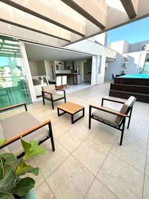 Uma área de estar em ANSNEGOCIOS APTO DUPLEX PRAIA MARISCAL 306 Bayside