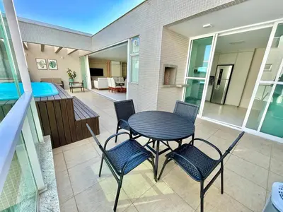 A piscina em ou perto de ANSNEGOCIOS APTO DUPLEX PRAIA MARISCAL 306 Bayside