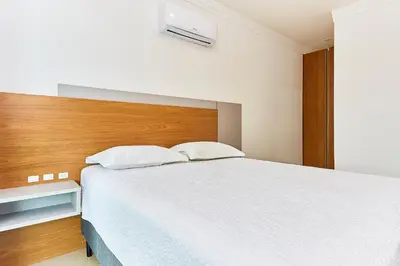 A planta de 1130 Cobertura 3 quartos. Perto das praias de BOMBAS E BOMBINHAS CENTRO