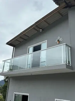 A planta de Casa completa perto da praia