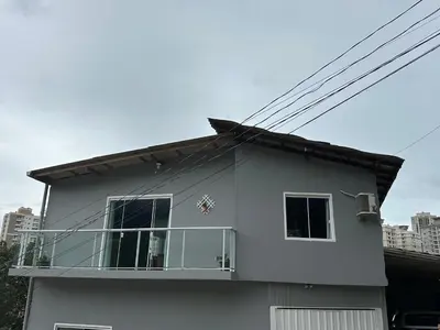 A planta de Casa completa perto da praia