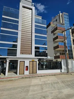 O edifício onde o apartamento está situado