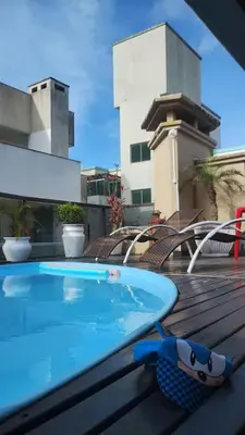 A piscina em ou perto de Excelente apto com Piscina privativa em Bombas