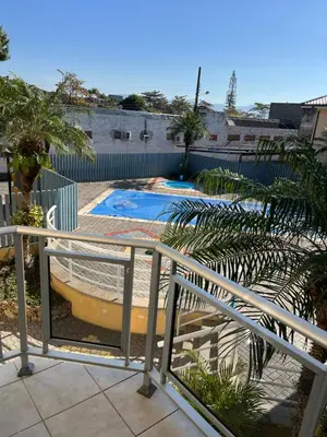 A piscina em ou perto de apartamento na praia de Porto belo - SC
