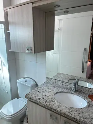 Uma casa de banho em Apartamento para alugar na temporada a 150m do mar