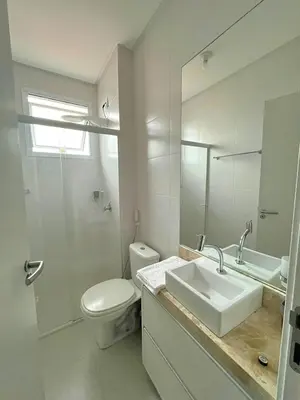 Uma casa de banho em Apartamento Bella Palmas - 190m da Praia de Palmas