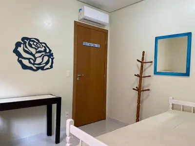 Uma cama ou camas num quarto em B778 - Apto próx. do mar p/ 5 pessoas em Bombas SC