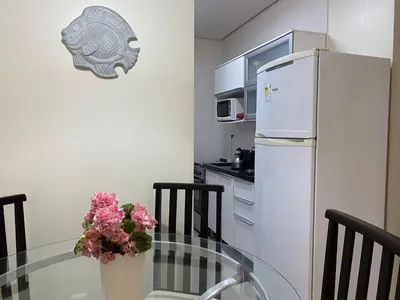 A cozinha ou kitchenette de B778 - Apto próx. do mar p/ 5 pessoas em Bombas SC