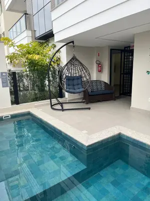 A planta de Apartamento com piscina a 100 metros da praia