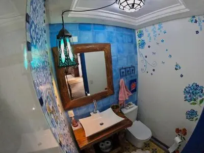 Uma casa de banho em Mahalo