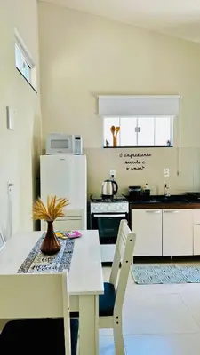 A cozinha ou kitchenette de Casa com banheira