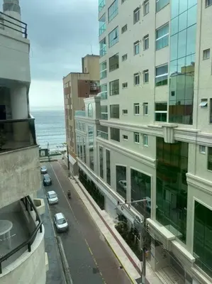 A planta de Lindo apartamento aconchegante na quadra do mar
