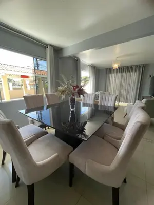 A planta de Casa linda e espaçosa no centro