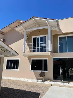 A planta de Casa linda e espaçosa no centro