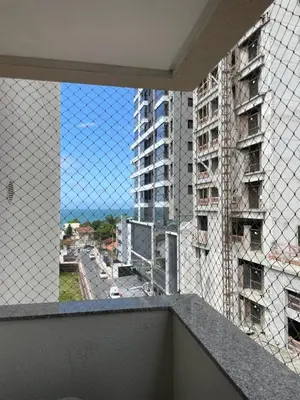 Uma varanda ou terraço em Apto completo e equipado próximo do mar