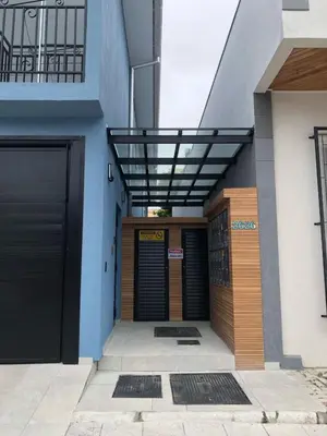 O edifício onde o apartamento está situado
