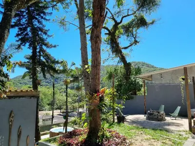 Um jardim no exterior de Balneário Camboriú - SUÍTE PRIVATIVA EXECUTIVA Suíte Shamá