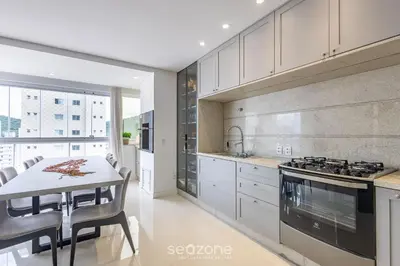 A cozinha ou kitchenette de Apto 3 suítes 280m do mar Itapema-SC VGA1002