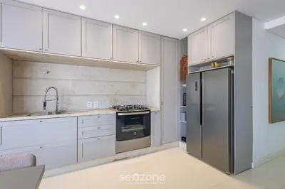 A cozinha ou kitchenette de Apto 3 suítes 280m do mar Itapema-SC VGA1002