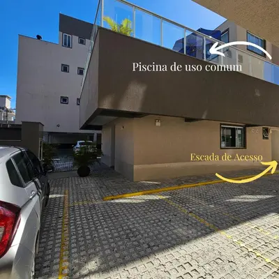 O edifício onde o apartamento está situado