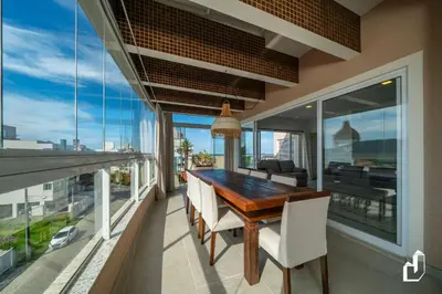 Uma varanda ou terraço em Cobertura Duplex com 03 suítes