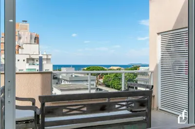 Uma varanda ou terraço em Cobertura Duplex com 03 suítes