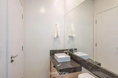 Uma casa de banho em Apto moderno a 800m da praia Itapema JZZ702