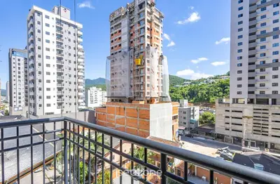 O edifício onde o apartamento está situado