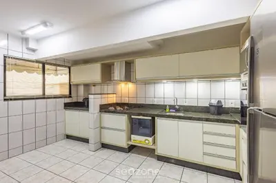 A planta de Apto 3Q c/ churrasq. 50m da praia Itapema EPO001